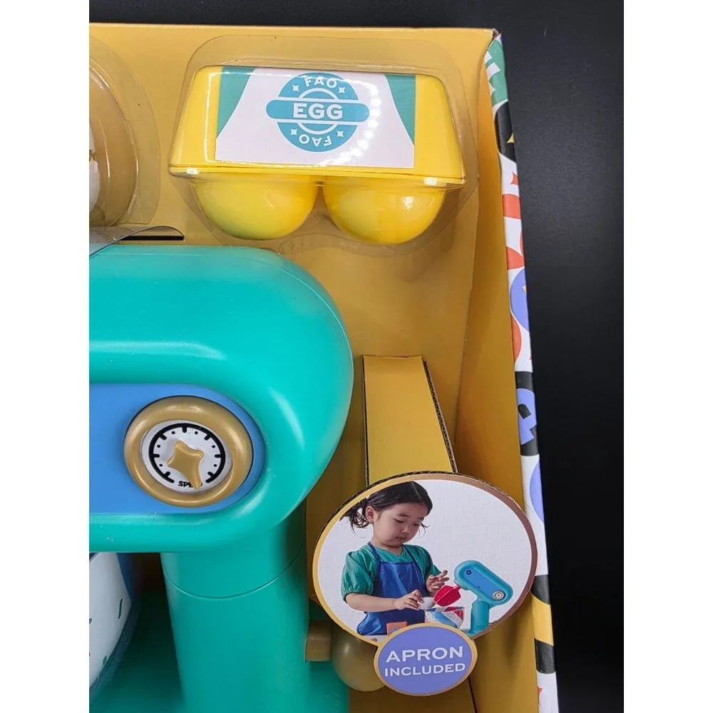 FAO Schwarz 12-Piece Best Baker Pretend Mixer Playset Ages 3+ Apron Included Toy